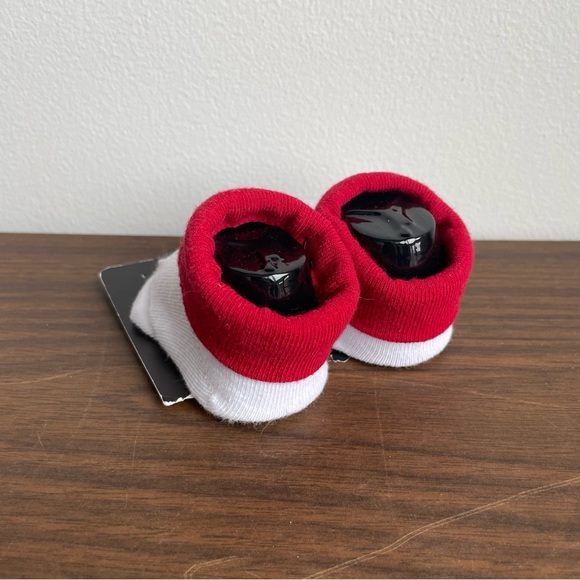 Nike Air Jordan Booties/Crib Socks - Picture 2 of 3